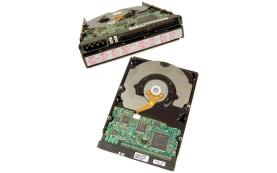 Жесткий диск Hitachi HDS722512VLAT20 123,5Gb 7200 IDE 3.5" HDD