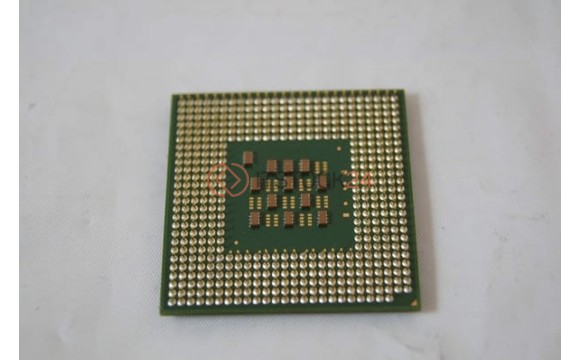 Процессор SL6PL Intel 2200Mhz
