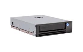 Стример IBM Half High LTO Gen 5 Internal SAS Tape Drive [49Y9898]